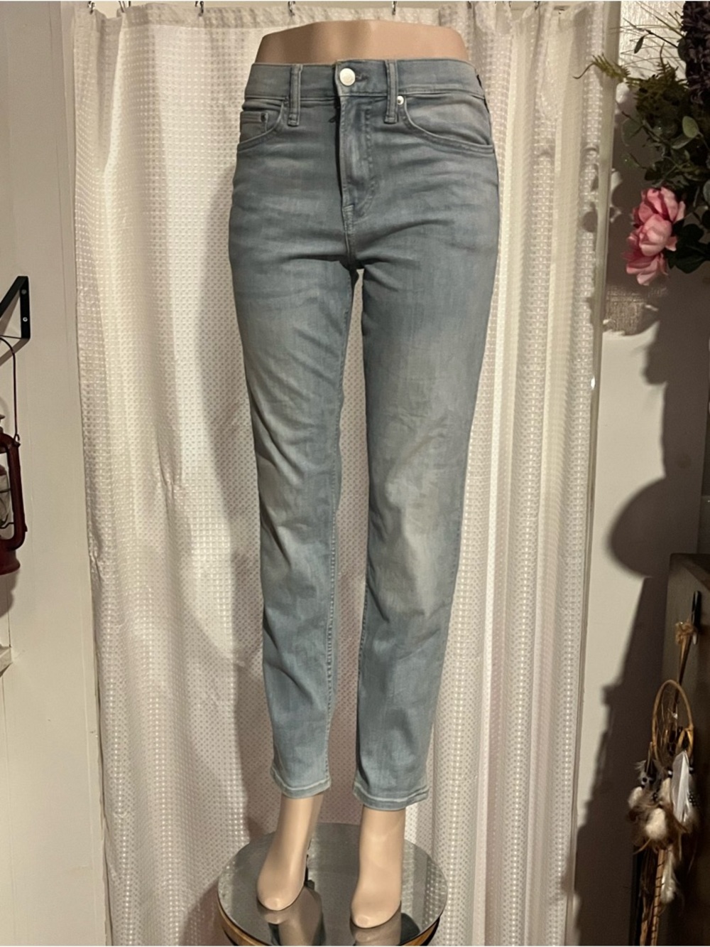 H&M Women’s Slim Fit Coupe Jeans (30/32)